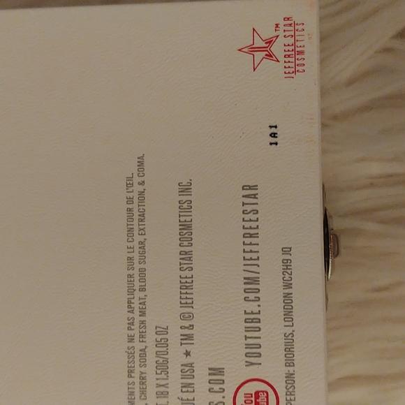 ❤FIRM! NWT JEFFREE STAR BLOOD SUGAR EYESHADOW PALETTE  (DISCONTINUED) - Picture 8 of 12